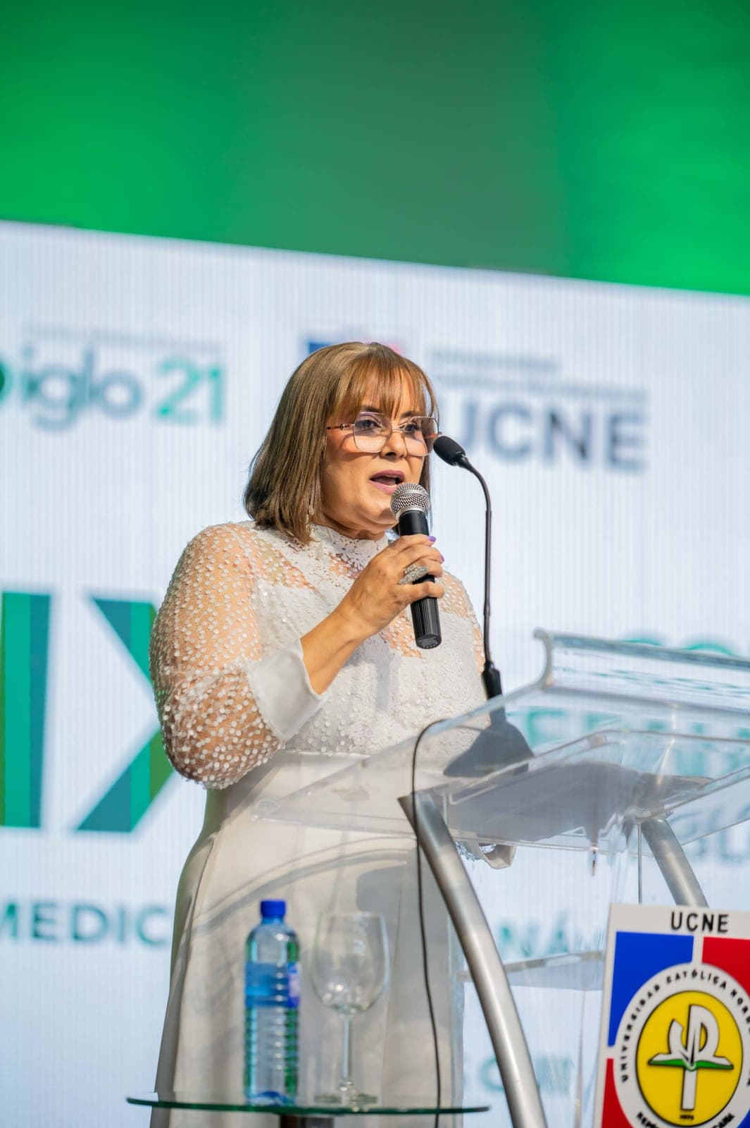 Foto 27 de IX Congreso Internacional Siglo 21–UCNE: acompañar, cuidar y sanar al paciente oncológico
