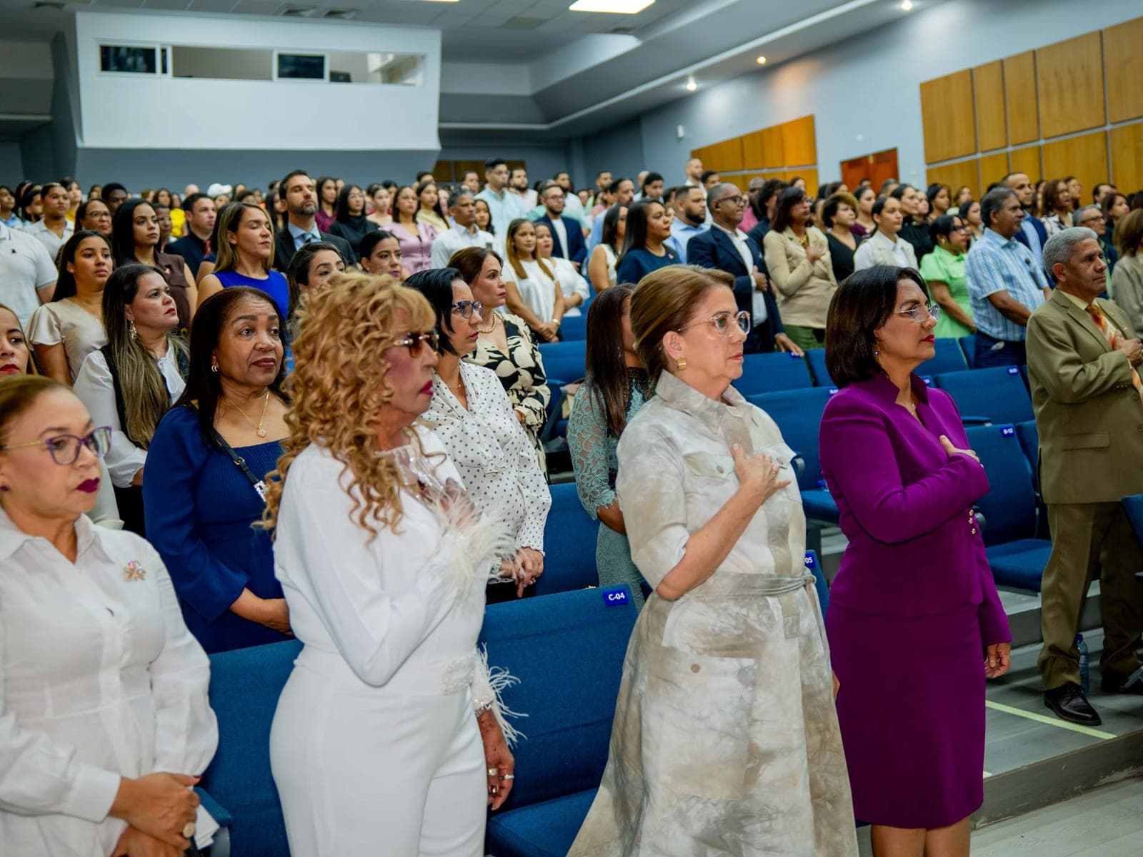Foto 32 de IX Congreso Internacional Siglo 21–UCNE: acompañar, cuidar y sanar al paciente oncológico
