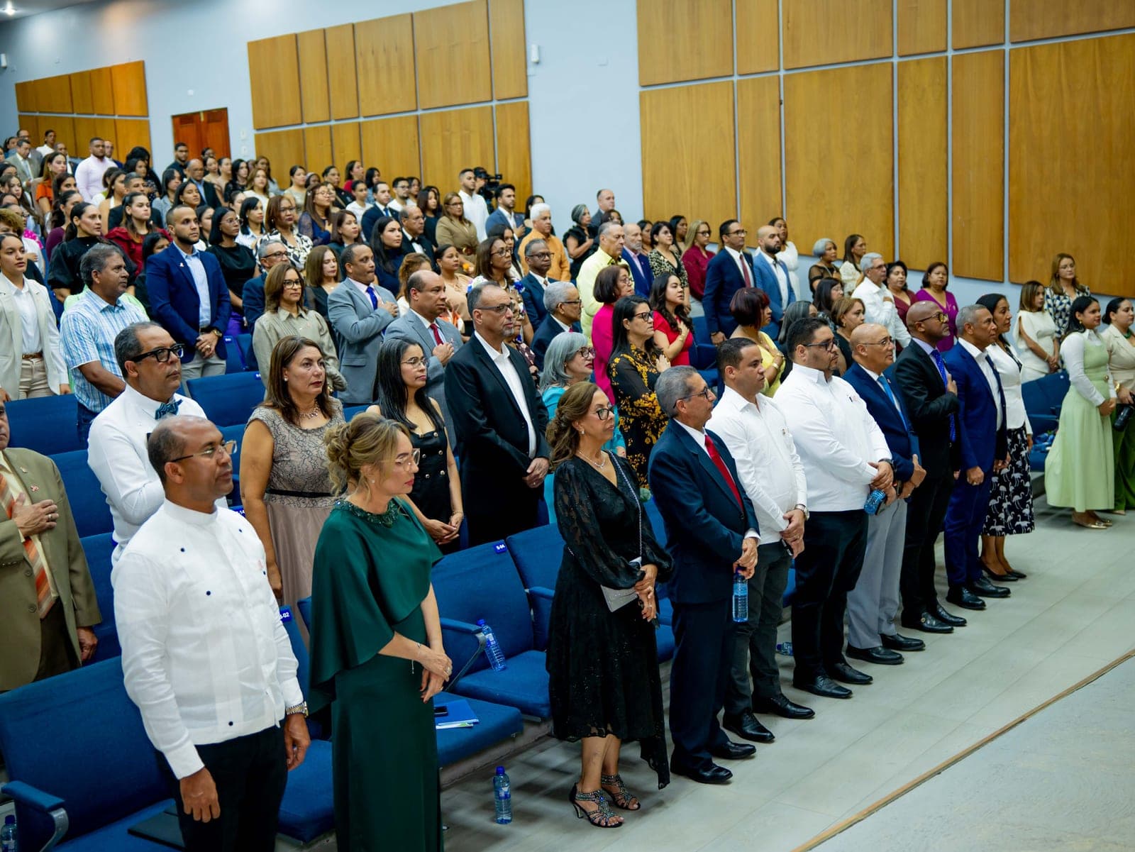 Foto 33 de IX Congreso Internacional Siglo 21–UCNE: acompañar, cuidar y sanar al paciente oncológico