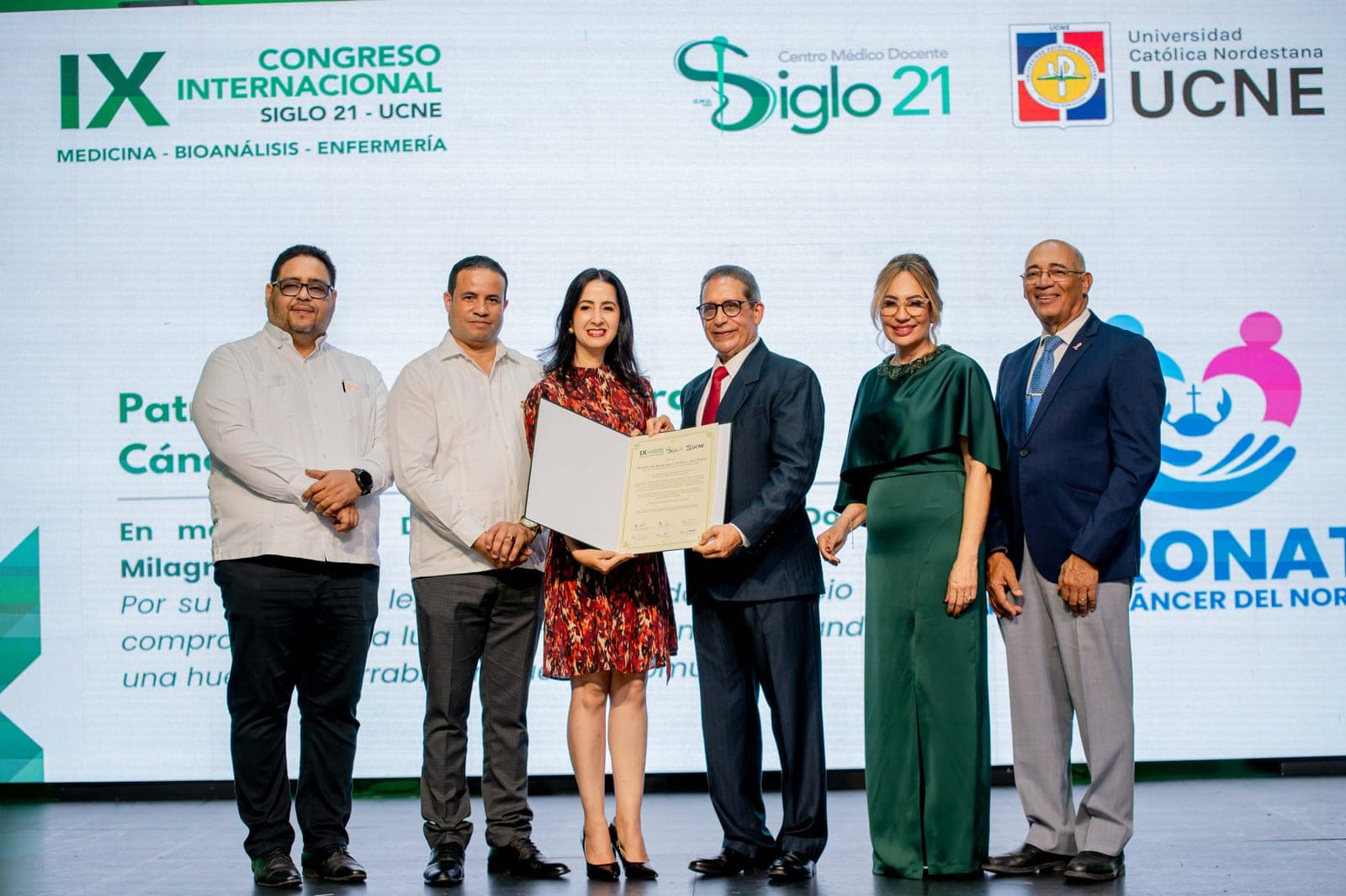 Foto 58 de IX Congreso Internacional Siglo 21–UCNE: acompañar, cuidar y sanar al paciente oncológico