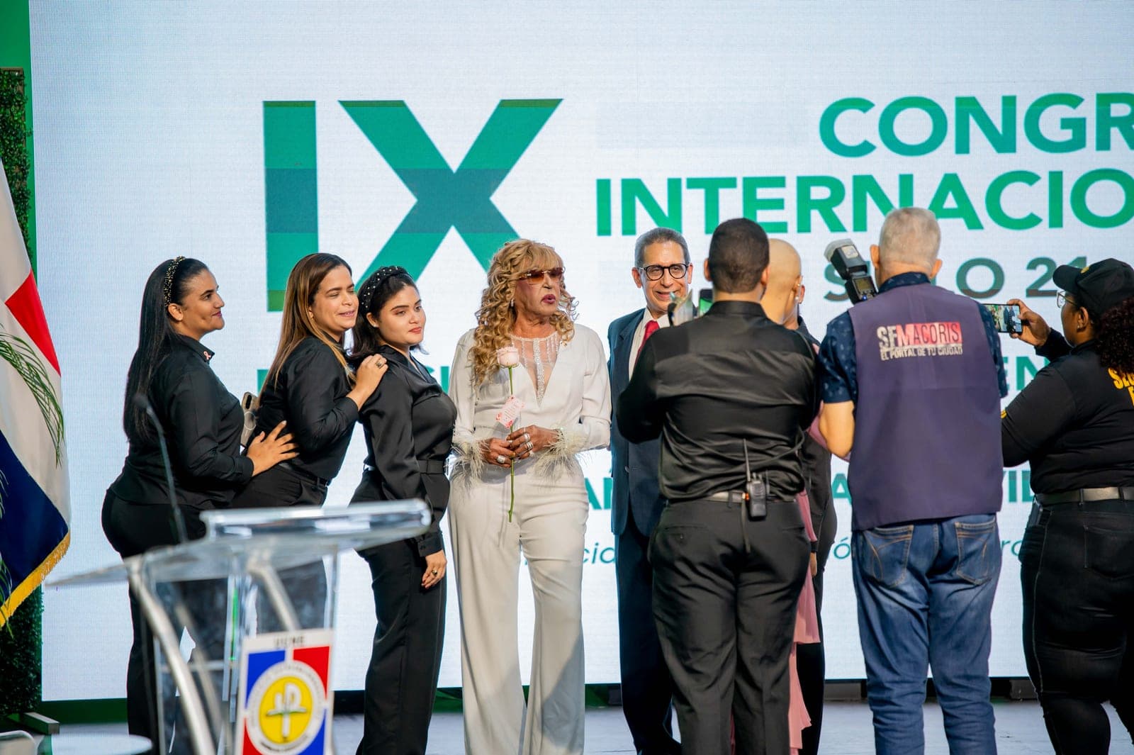 Foto 81 de IX Congreso Internacional Siglo 21–UCNE: acompañar, cuidar y sanar al paciente oncológico