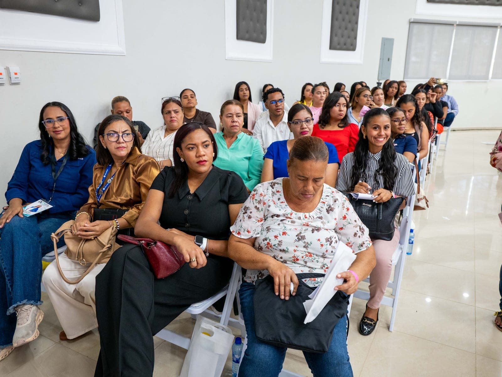 Foto 137 de IX Congreso Internacional Siglo 21–UCNE: acompañar, cuidar y sanar al paciente oncológico