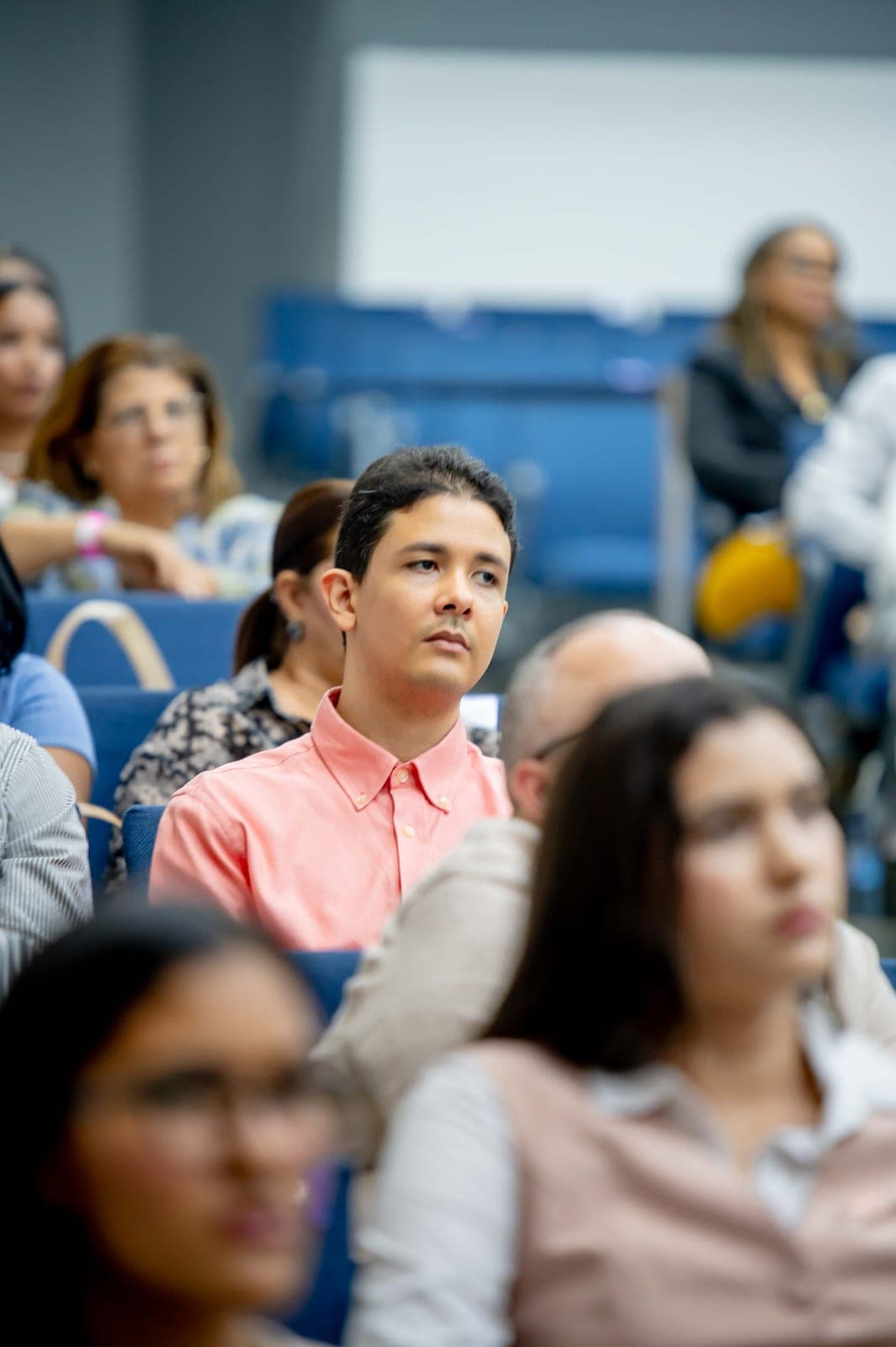 Foto 152 de IX Congreso Internacional Siglo 21–UCNE: acompañar, cuidar y sanar al paciente oncológico